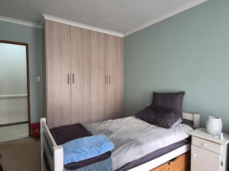 4 Bedroom Property for Sale in Hartenbos Heuwels Western Cape